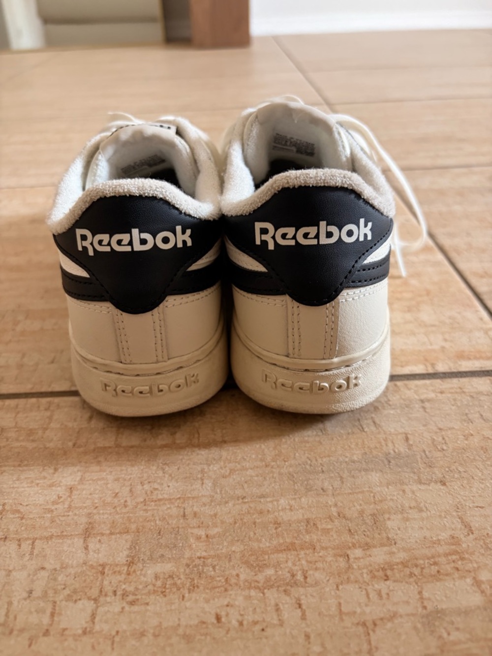 Women’s Reebok Sneakers - Picture 3 of 3